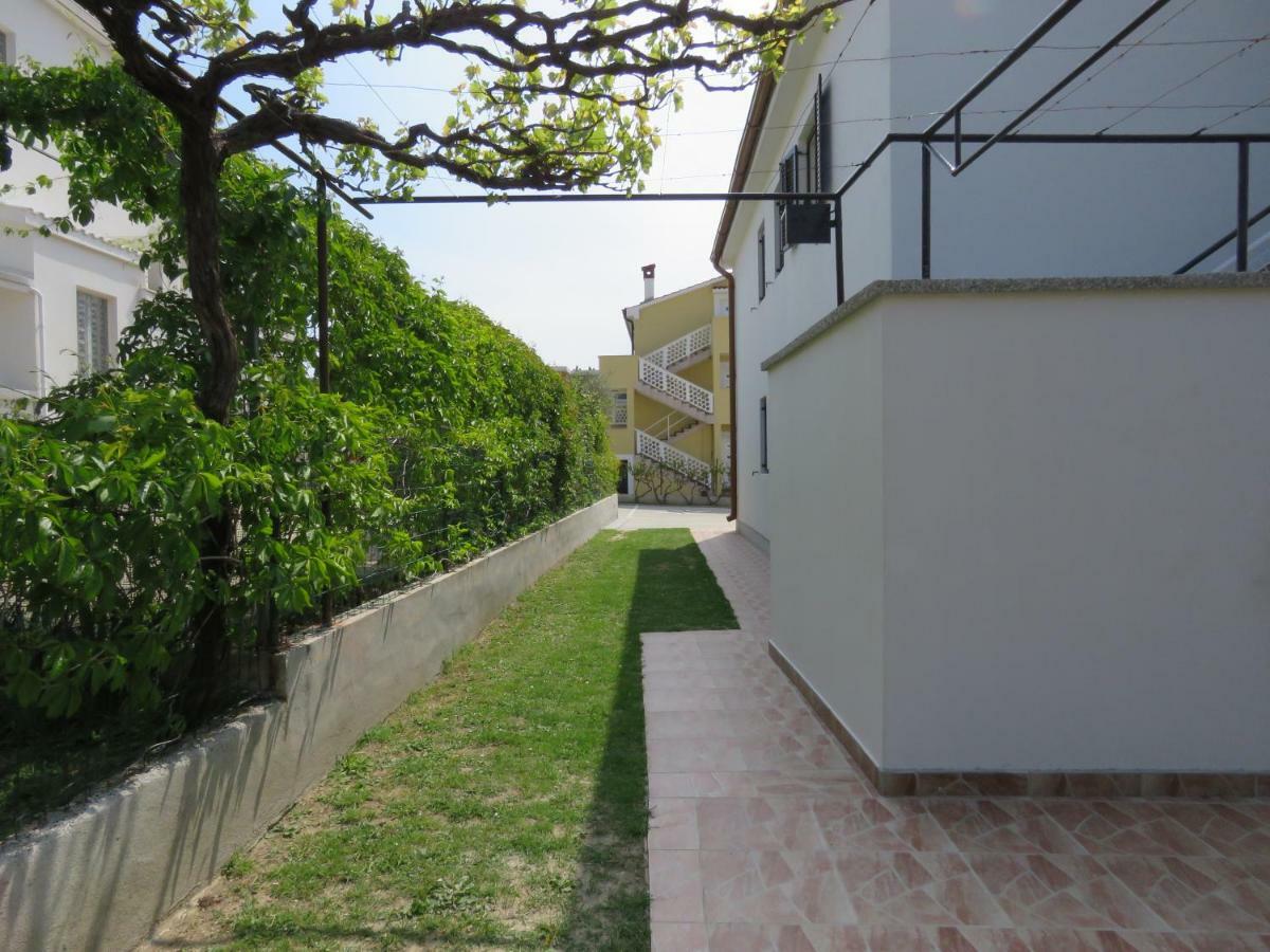 Apartments Cubranic Baška Eksteriør bilde