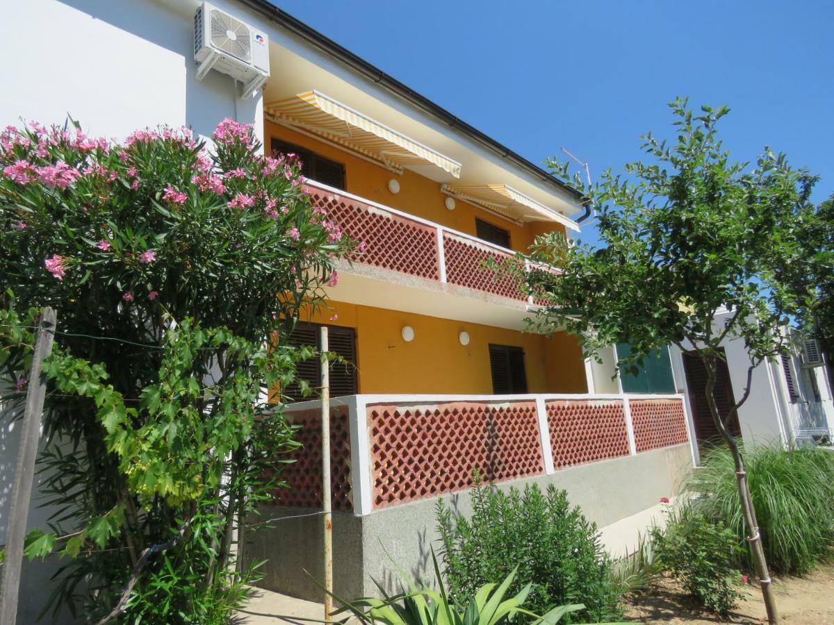 Apartments Cubranic Baška Eksteriør bilde